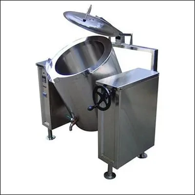 Stainless steel manual tilting boiling pan with hand wheel tilt mechanism and hinged lid - commercial cooking equipment
